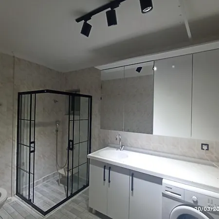 Kadinlar Denizi Plajinda Full Deniz Manzarali Kusadası